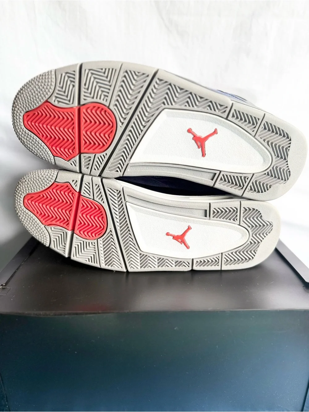 Jordan authentic retro
